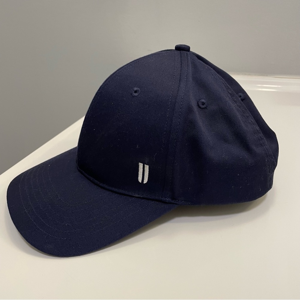 NOBULL Horns Classic Hat Navy Unisex